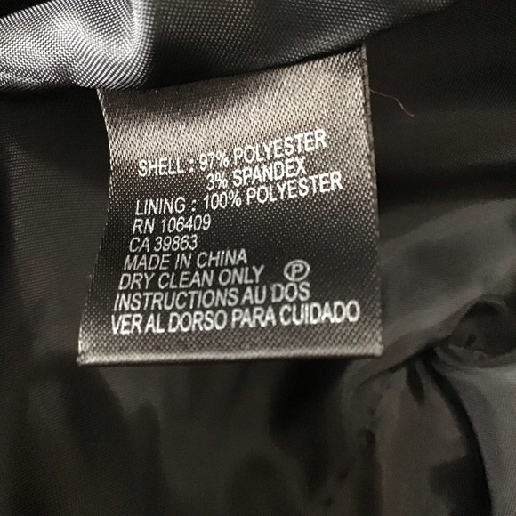 Chic Black Ruffled Blazer - Picture 7 of 11